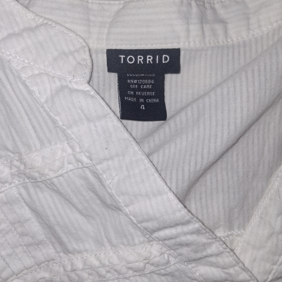 Torrid White Long Sleeve Blouse with Button Accents - Picture 2 of 2